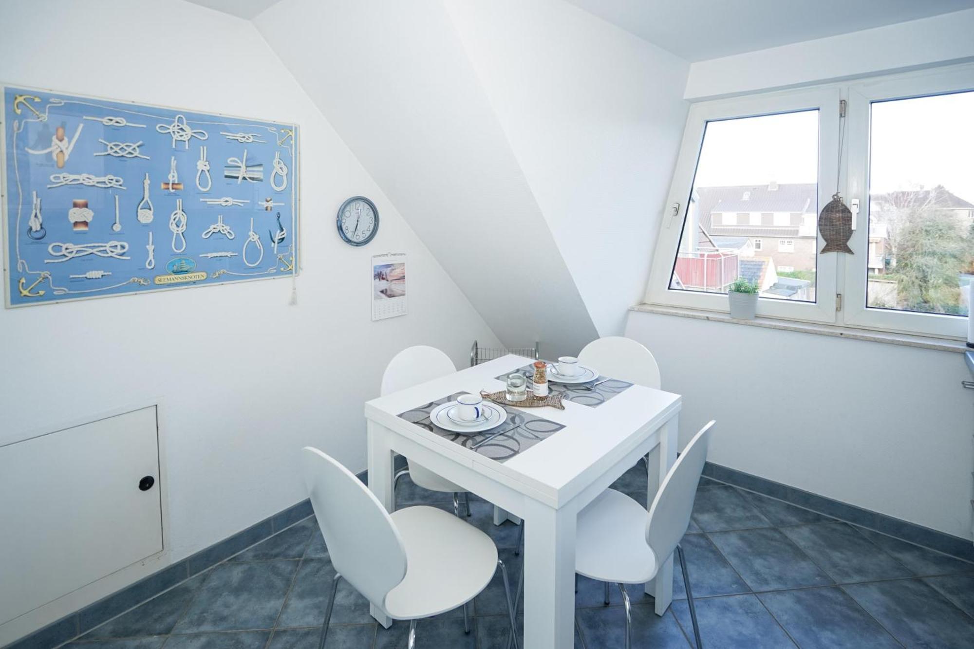 Moewe Apartment *